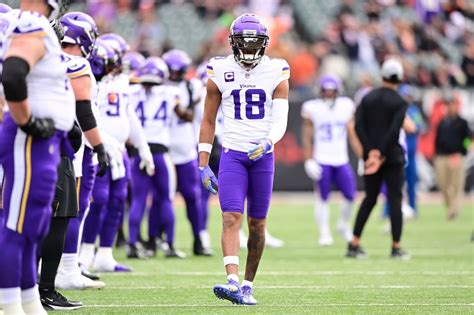 Vikings receiver Justin Jefferson knows 1,000 yards is still within reach